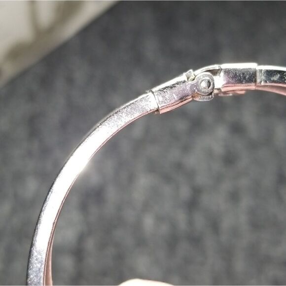 Vintage silver floral crystal clamper bracelet - Picture 8 of 10